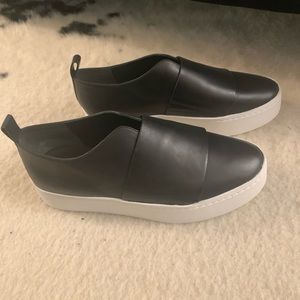 BRAND NEW VINCE SLIP ON SIZE 8.5